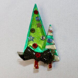 AJMC Vintage Christmas Tree Pin